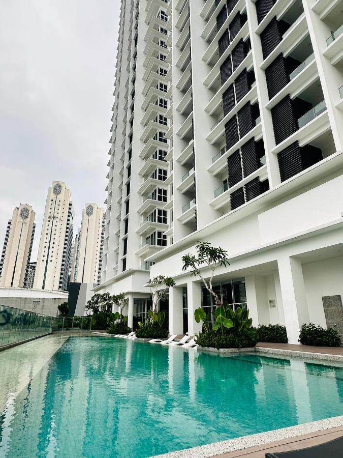 קואלה לומפור Quill Suites Klcc מראה חיצוני תמונה